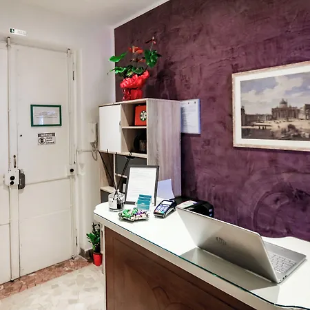 Konukevi Relais Circo Massimo 4*